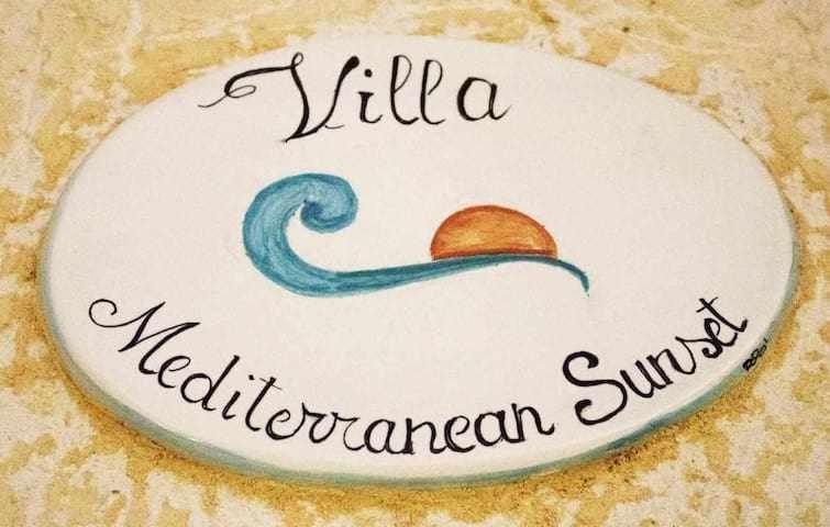 Mediterranean Sunset Villa Пунта-Браччетто Экстерьер фото
