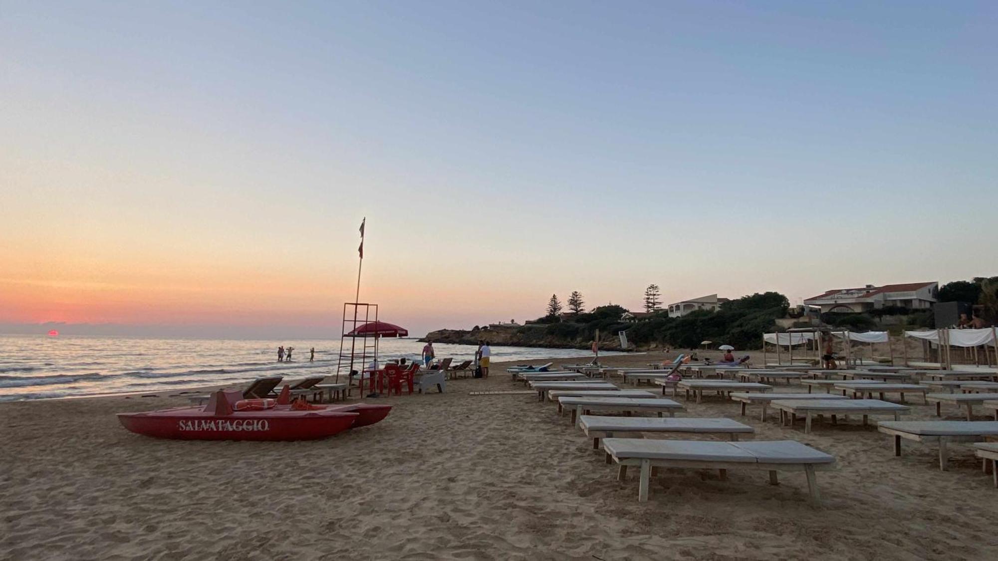 Mediterranean Sunset Villa Пунта-Браччетто Экстерьер фото